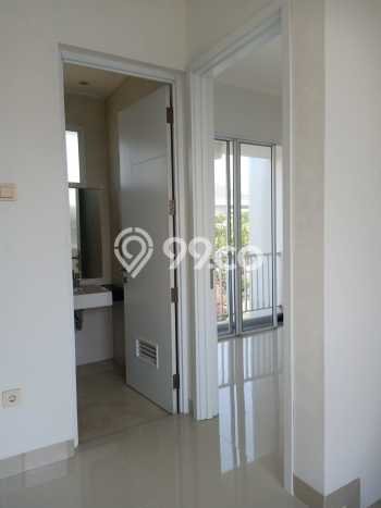 Rumah Modern 3 Kamar LT 180m2 di Cibubur Rumah Modern 3 Kamar LT 180m2 di Cibubur
