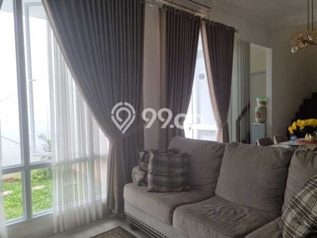 Jual Rumah Luas Megah Dengan View Cantik di Cibubur, Jakarta Timur Jual Rumah Luas Megah Dengan View Cantik di Cibubur, Jakarta Timur