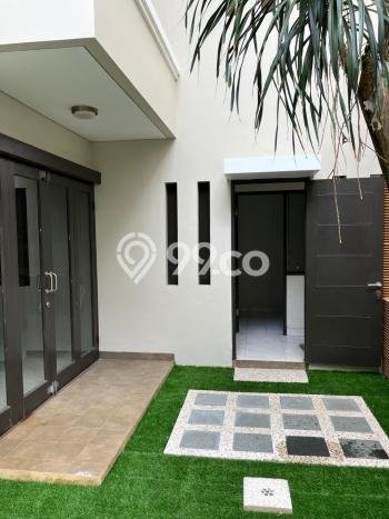 For Sale! Premium House LT 220m2 Desain Elegan di Cibubur For Sale! Premium House LT 220m2 Desain Elegan di Cibubur