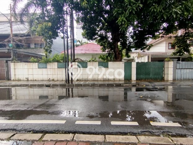 Dijual Hunian Mewah dengan Fasilitas Sekitar Lengkap di Menteng, Jakarta Pusat Dijual Hunian Mewah dengan Fasilitas Sekitar Lengkap di Menteng, Jakarta Pusat
