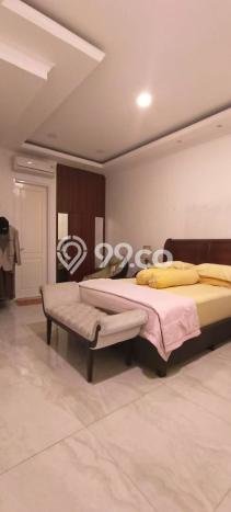 For Sale! Luxury House LT 200m2 Desain Elegan di Cibubur For Sale! Luxury House LT 200m2 Desain Elegan di Cibubur