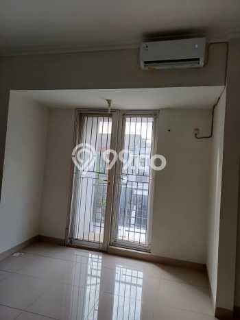 Jual Rumah Luas Elegan Dengan View Eksklusif di Cibubur, Jakarta Timur Jual Rumah Luas Elegan Dengan View Eksklusif di Cibubur, Jakarta Timur