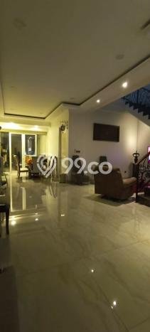 For Sale! Luxury House LT 200m2 Desain Elegan di Cibubur For Sale! Luxury House LT 200m2 Desain Elegan di Cibubur