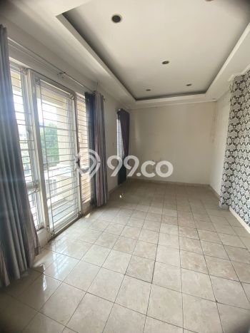 Dijual Hunian Rumah Terawat 3 KT di Cibubur, Jakarta Timur Dijual Hunian Rumah Terawat 3 KT di Cibubur, Jakarta Timur