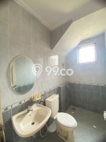 Dijual Hunian Rumah Terawat 3 KT di Cibubur, Jakarta Timur Dijual Hunian Rumah Terawat 3 KT di Cibubur, Jakarta Timur