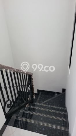 Dijual Rumah 3 Kamar Lokasi Strategis Bagus dan Strategis di Ciracas Dijual Rumah 3 Kamar Lokasi Strategis Bagus dan Strategis di Ciracas