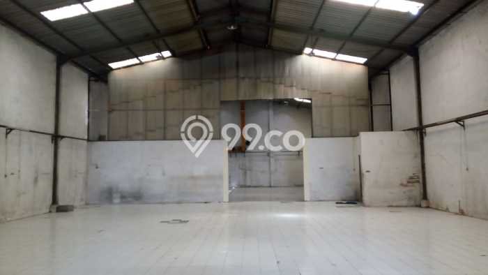 AREA KOMERSIAL! Gudang Disewakan Kawasan Tanah Mas, Luas 700m2m², Akses Utama, Ready Operasi AREA KOMERSIAL! Gudang Disewakan Kawasan Tanah Mas, Luas 700m2m², Akses Utama, Ready Operasi