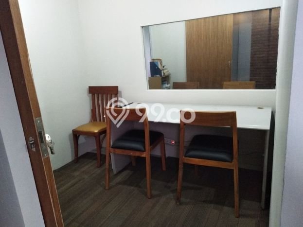 Siap Huni Rumah Mewah 5 Kamar di Ciputat Timur Dekat ke Mana Pun Siap Huni Rumah Mewah 5 Kamar di Ciputat Timur Dekat ke Mana Pun