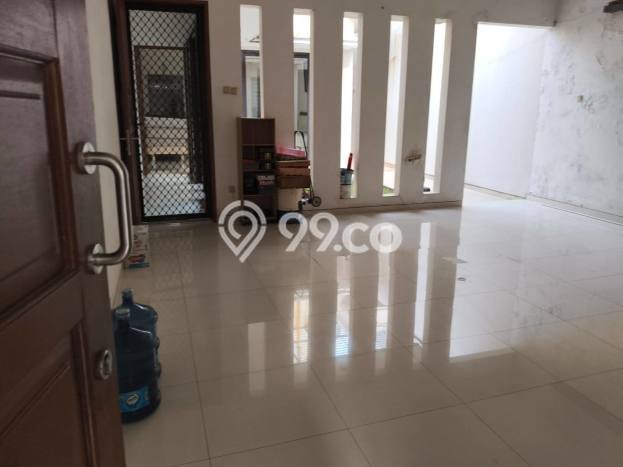 Dijual Rumah Premium dengan Fasilitas Sekitar Lengkap di Gubeng, Surabaya Dijual Rumah Premium dengan Fasilitas Sekitar Lengkap di Gubeng, Surabaya
