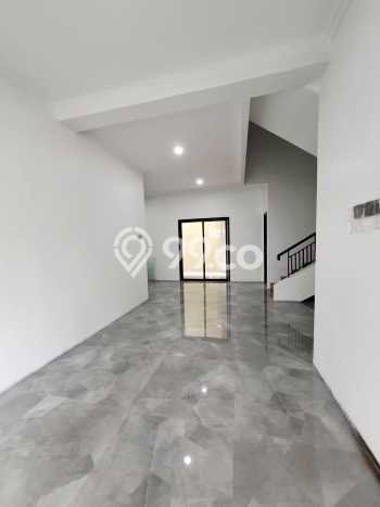 Dijual Rumah Elit Exclusive di Mulyorejo, Surabaya Dijual Rumah Elit Exclusive di Mulyorejo, Surabaya