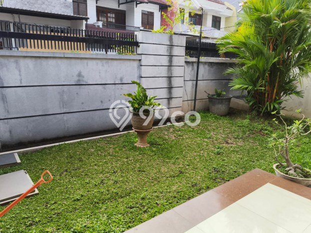 Dijual Rumah Premium dengan Fasilitas Sekitar Lengkap di Gubeng, Surabaya Dijual Rumah Premium dengan Fasilitas Sekitar Lengkap di Gubeng, Surabaya