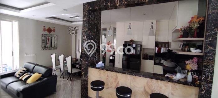 Rumah Elit Modern Tanpa Renovasi di Citraland Surabaya Rumah Elit Modern Tanpa Renovasi di Citraland Surabaya