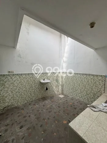 Dijual Rumah 2 Kamar Lokasi Strategis Bagus dan Strategis di Rungkut Dijual Rumah 2 Kamar Lokasi Strategis Bagus dan Strategis di Rungkut