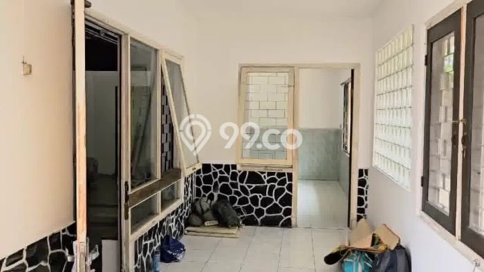 Komersial Dijual di Surabaya LT 797m2 & LB 260m2 Lokasi Terbaik! Komersial Dijual di Surabaya LT 797m2 & LB 260m2 Lokasi Terbaik!