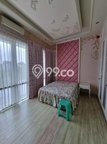 Rumah Elit Modern Tanpa Renovasi di Citraland Surabaya Rumah Elit Modern Tanpa Renovasi di Citraland Surabaya