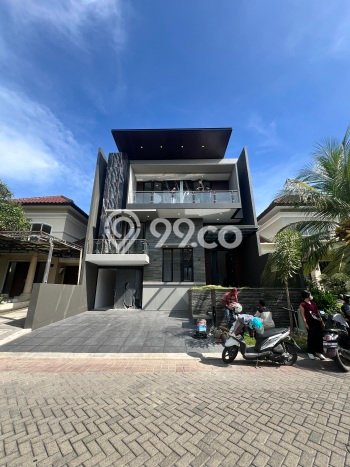 Rumah Elit LB 400m2 Siap Huni Desain Elegan di Citraland, Surabaya Rumah Elit LB 400m2 Siap Huni Desain Elegan di Citraland, Surabaya