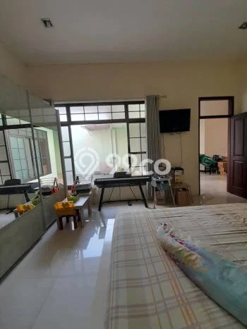Jual Rumah Luas Megah Dengan View Cantik di Mayjen Sungkono, Surabaya Jual Rumah Luas Megah Dengan View Cantik di Mayjen Sungkono, Surabaya