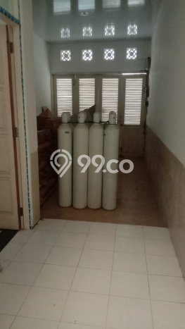 Ready to Use! Luxury House LT 264m2 Desain Elegan di Mulyosari Ready to Use! Luxury House LT 264m2 Desain Elegan di Mulyosari