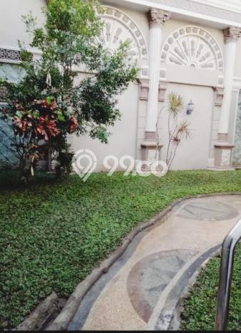 Ready to Use! Premium House LT 369m2 Desain Modern di Dharma Husada Ready to Use! Premium House LT 369m2 Desain Modern di Dharma Husada