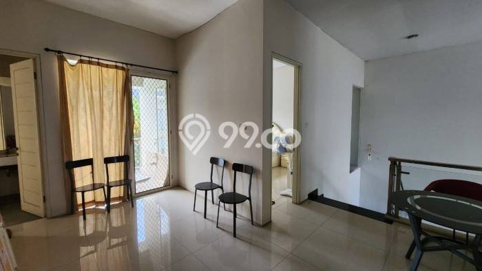 Dijual Rumah Luas Elegan Dengan View Cantik di Pakuwon City, Surabaya Dijual Rumah Luas Elegan Dengan View Cantik di Pakuwon City, Surabaya