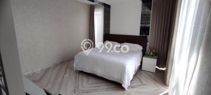 Rumah Elit Modern Tanpa Renovasi di Citraland Surabaya Rumah Elit Modern Tanpa Renovasi di Citraland Surabaya