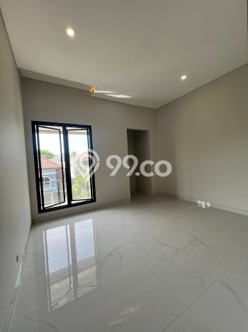 Rumah Elit LB 400m2 Siap Huni Desain Elegan di Citraland, Surabaya Rumah Elit LB 400m2 Siap Huni Desain Elegan di Citraland, Surabaya