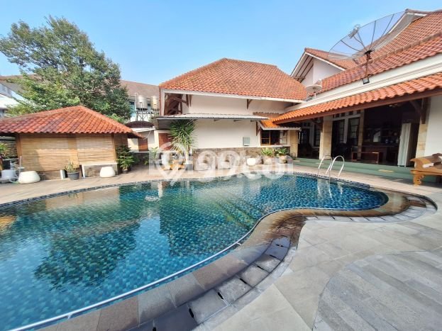 For Sale Rumah Mewah Exclusive di Tanjung Karang Pusat, Bandar Lampung For Sale Rumah Mewah Exclusive di Tanjung Karang Pusat, Bandar Lampung