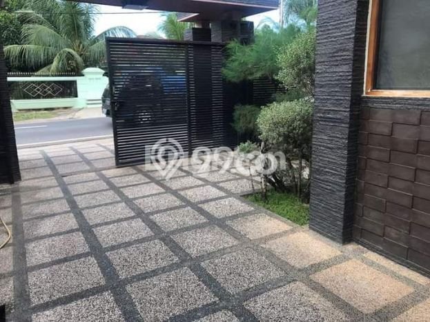 Rumah Mewah Dijual LT 661m2 di Tanjung Karang Barat, Bandar Lampung Rumah Mewah Dijual LT 661m2 di Tanjung Karang Barat, Bandar Lampung