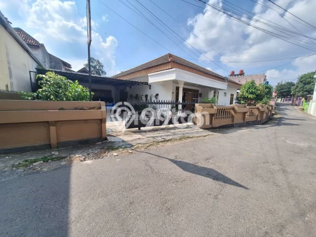 Dijual Rumah Strategis Bagus Punya 4 KT di Rajabasa Bandar Lampung SHM Dijual Rumah Strategis Bagus Punya 4 KT di Rajabasa Bandar Lampung SHM