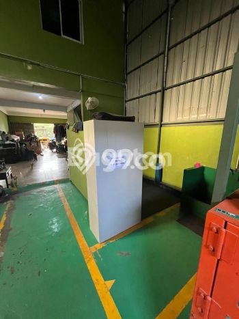 Ruko Dijual di Batam LT 270m2 & LB 270m2 Lokasi Terbaik! Ruko Dijual di Batam LT 270m2 & LB 270m2 Lokasi Terbaik!