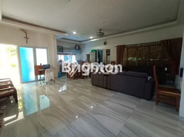 Rumah Area Strategis kawasan , Batam, Luas 450m2m² LB 1100m2m² Rumah Area Strategis kawasan , Batam, Luas 450m2m² LB 1100m2m²