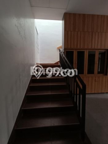 SPECIAL OFFER! Rumah Asri area , LT 171m2m² Bangunan 250m2m² SPECIAL OFFER! Rumah Asri area , LT 171m2m² Bangunan 250m2m²