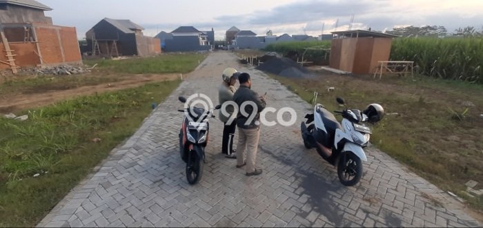 Kavling Tanah Dijual di Pakis, Malang, Luas 96m2 Area Strategis Kavling Tanah Dijual di Pakis, Malang, Luas 96m2 Area Strategis