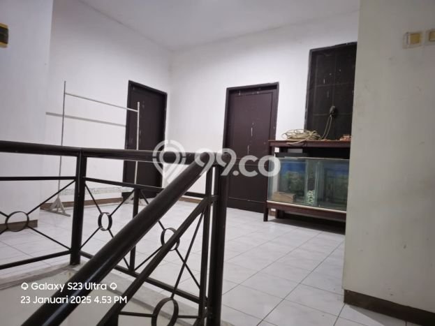 Ready to Use! Premium House LT 200m2 Desain Modern di Dharma Husada Ready to Use! Premium House LT 200m2 Desain Modern di Dharma Husada