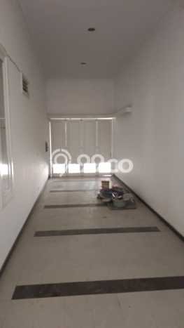 Hunian Mewah Dijual LT 300m2 di Wiyung, Surabaya Hunian Mewah Dijual LT 300m2 di Wiyung, Surabaya