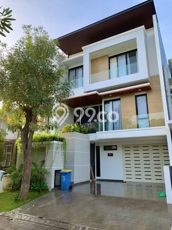 Rumah di Pakuwon Indah, Surabaya, LT 128m² Bangunan 300m² Rumah di Pakuwon Indah, Surabaya, LT 128m² Bangunan 300m²