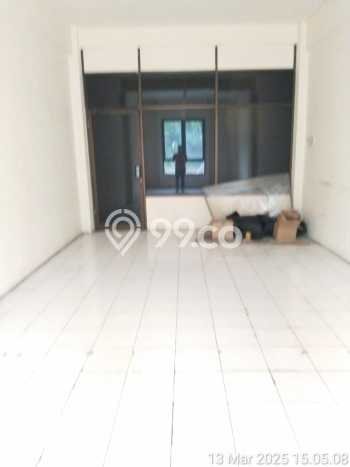 Unit Ruko Dijual di Surabaya LT 63m2 & LB 242m2 Unit Ruko Dijual di Surabaya LT 63m2 & LB 242m2