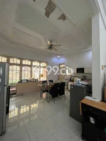 For Sale Rumah Mewah Exclusive di Mulyorejo, Surabaya For Sale Rumah Mewah Exclusive di Mulyorejo, Surabaya