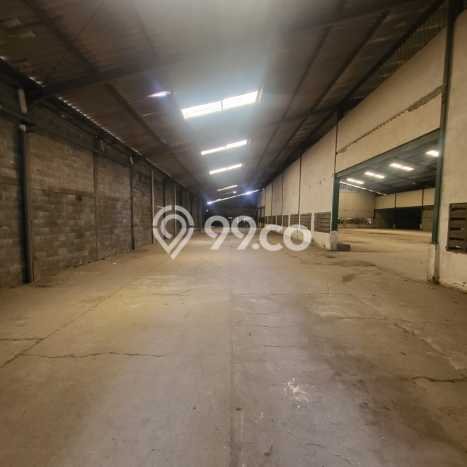 Gudang Dijual di Gresik LT 8600m2, LB 6800m2 untuk Investasi Gudang Dijual di Gresik LT 8600m2, LB 6800m2 untuk Investasi