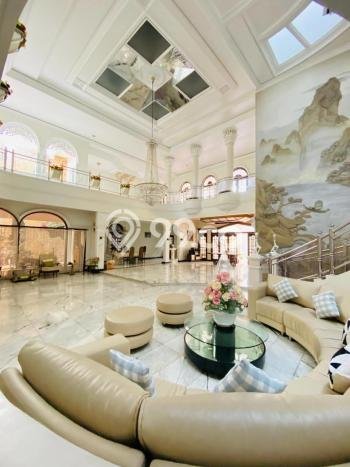 Hunian Mewah LB 1000m2 Siap Huni Desain Elegan di Dharma Husada, Surabaya Hunian Mewah LB 1000m2 Siap Huni Desain Elegan di Dharma Husada, Surabaya