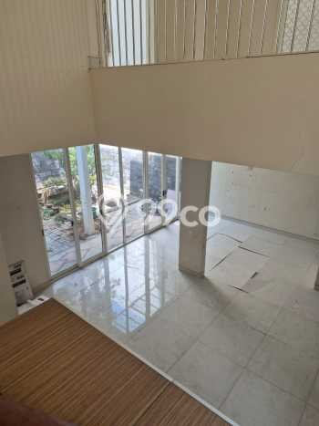 For Sale Rumah Mewah Exclusive di Wiyung, Surabaya For Sale Rumah Mewah Exclusive di Wiyung, Surabaya