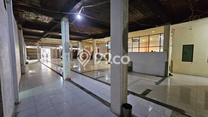 Komersial paling strategis disewakan di Tegalsari Surabaya Komersial paling strategis disewakan di Tegalsari Surabaya