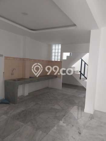 Rumah Lokasi Strategis di Wiyung, Surabaya, Luas 90m2m² LB 180m2m² Rumah Lokasi Strategis di Wiyung, Surabaya, Luas 90m2m² LB 180m2m²