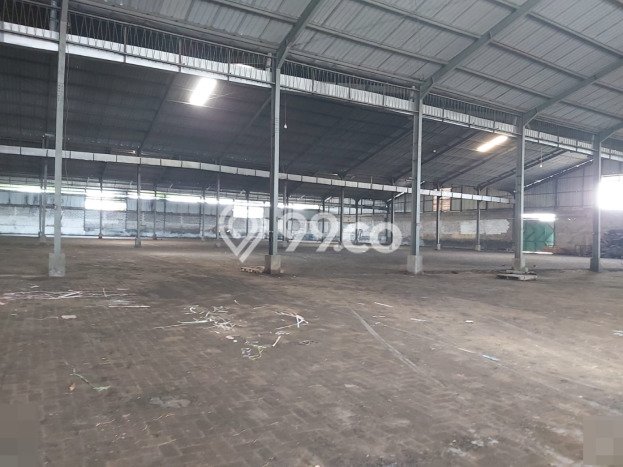 Gudang Dijual di Surabaya LT 19950m2 & LB 10000m2 Lokasi Terbaik! Gudang Dijual di Surabaya LT 19950m2 & LB 10000m2 Lokasi Terbaik!