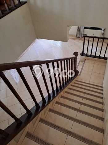 Rumah Modern 4 KT di Royal Serpong Village Tangerang Unfurnished Rumah Modern 4 KT di Royal Serpong Village Tangerang Unfurnished