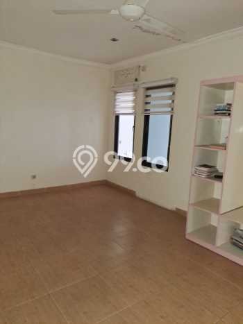 Rumah Modern 4 KT di Royal Serpong Village Tangerang Unfurnished Rumah Modern 4 KT di Royal Serpong Village Tangerang Unfurnished