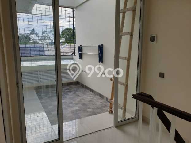 Dijual Rumah Strategis Bagus Punya 4 KT di BSD Tangerang Selatan SHM Dijual Rumah Strategis Bagus Punya 4 KT di BSD Tangerang Selatan SHM