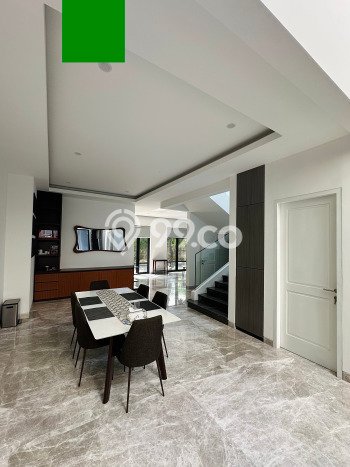 Ready to Use! Luxury House LT 392m2 Desain Elegan di Alam Sutera Ready to Use! Luxury House LT 392m2 Desain Elegan di Alam Sutera