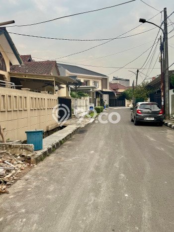 Dijual Rumah 4 Kamar Lokasi Ideal Bagus dan Strategis di Serpong Utara Dijual Rumah 4 Kamar Lokasi Ideal Bagus dan Strategis di Serpong Utara