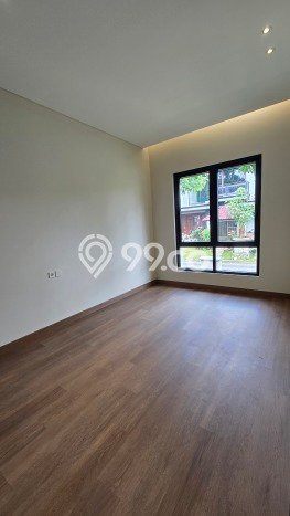 Siap Huni Hunian Elit 4 Kamar di BSD Dekat ke Mana Pun Siap Huni Hunian Elit 4 Kamar di BSD Dekat ke Mana Pun